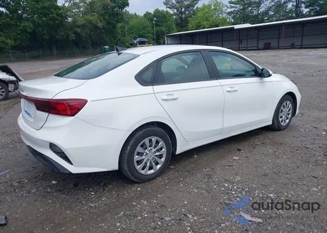 2023 Kia Forte Lx из США, поврежденный, VIN 3KPF24AD5PE677916